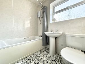 Photo 1- click for photo gallery